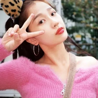 女孩年轻时所遭受的苦楚