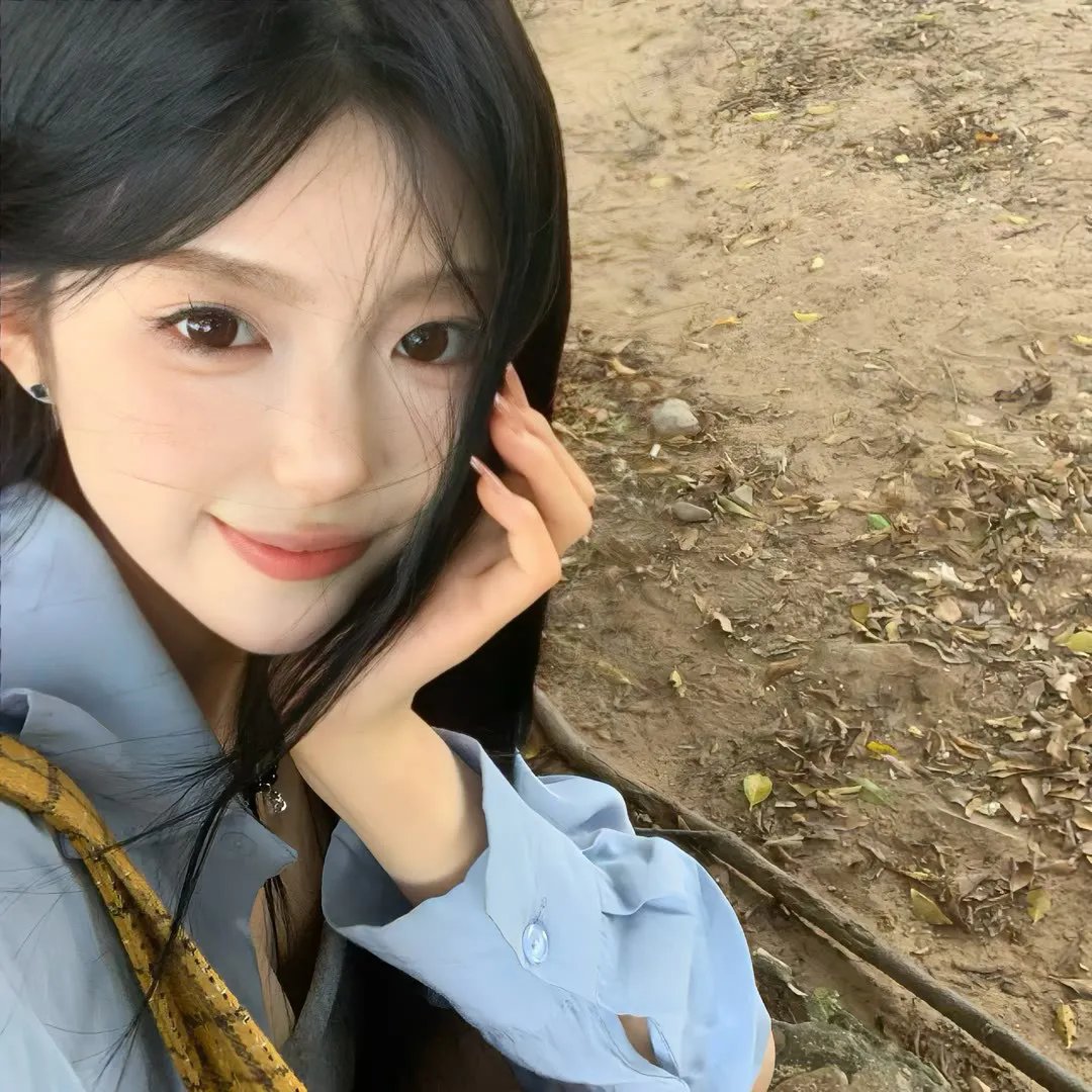 春色无边满杏林